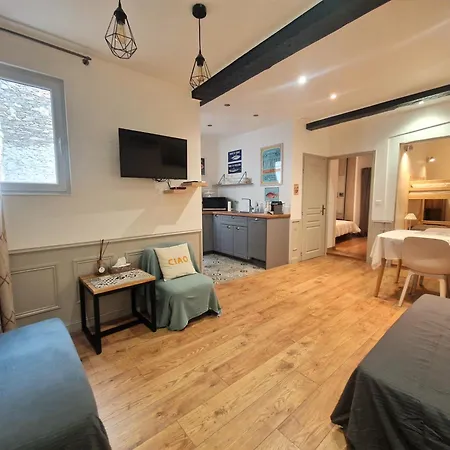 Escala * 콜리우르